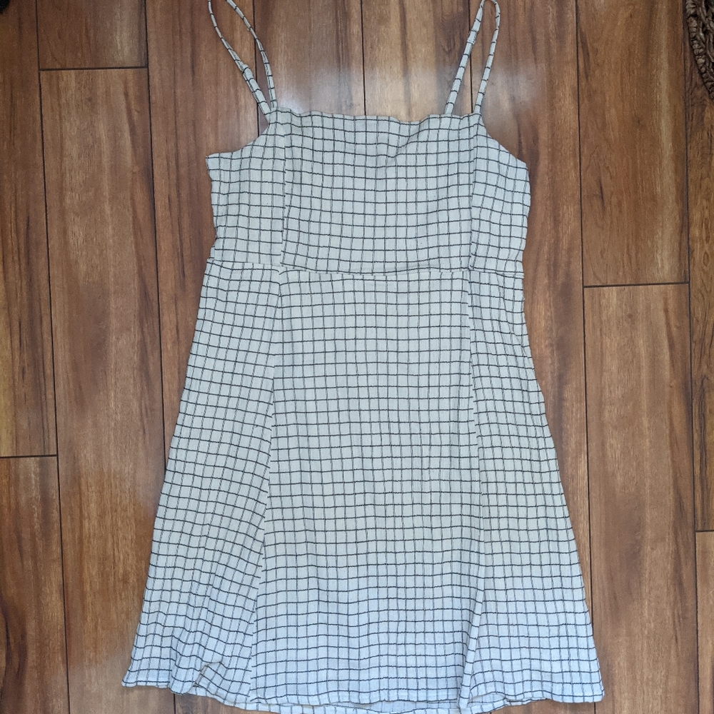 White & Olive Windowpane Monica Sundress Size M